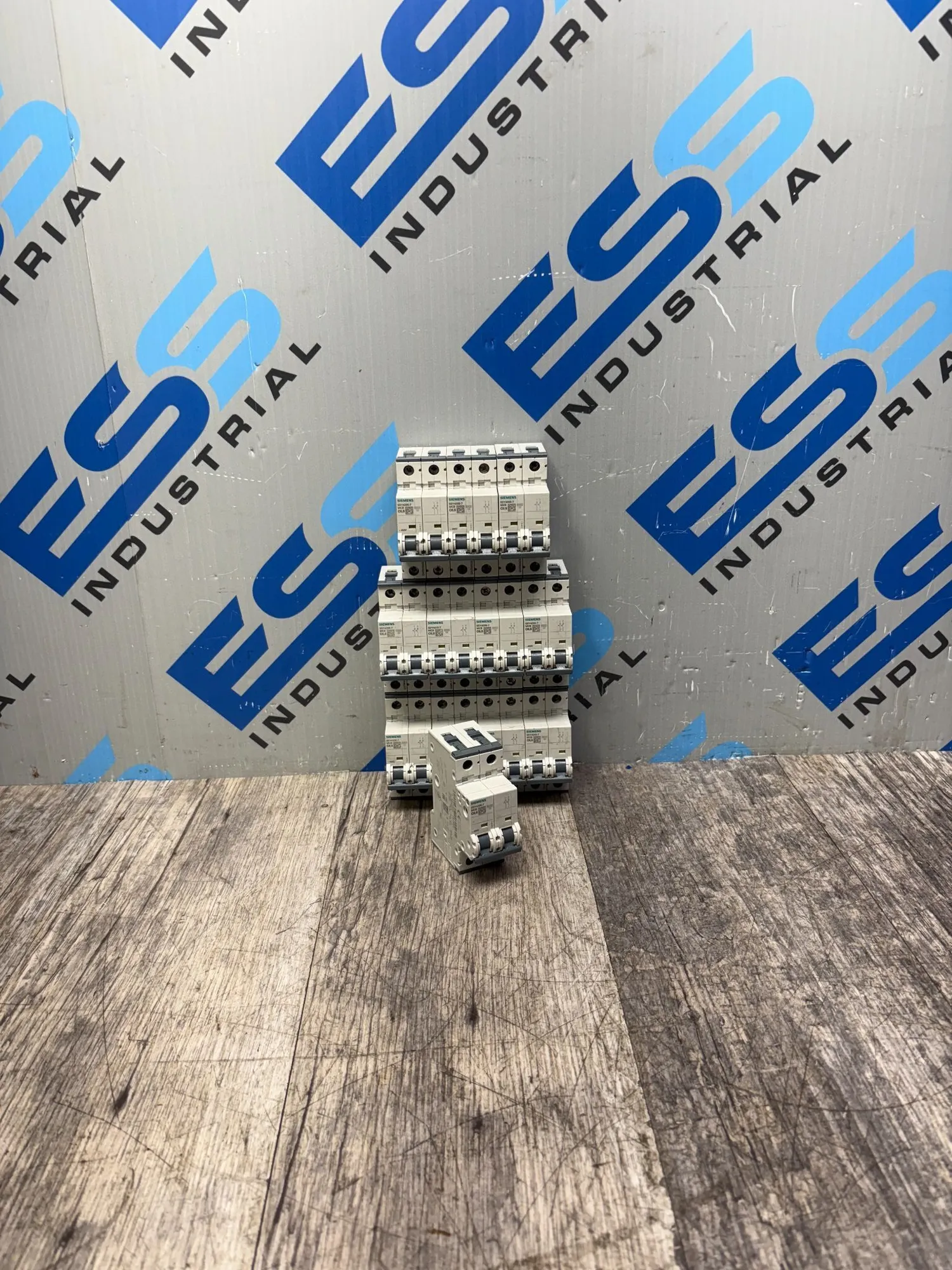 USED SIEMENS 5SY4205-7