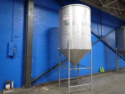 1243 Gallons S/s Tank