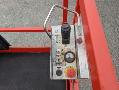 USED 2015 Skyjack SJ4632