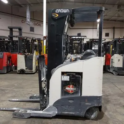 USED 2016 CROWN RR5725-45