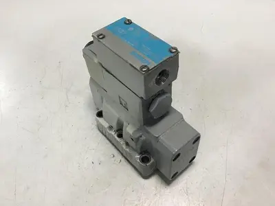 USED VICKERS DG4V32ALMFWB660EN21