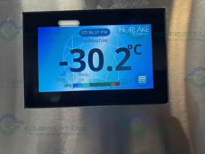 USED NORLAKE NSWDF492SSS/0A WHITE DIMOND SERIES DOUBLE DOOR FREEZER -20°C, 49 CU. FT.