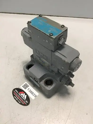 Used VICKERS DG4V30CMFWB660EN21 Valves/Fittings Michigan US | Ideal Machinery #708648