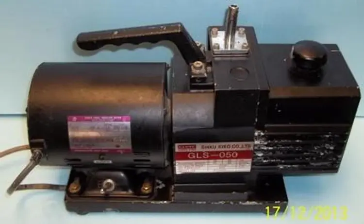 Used ULVAC 12U597 Vacuum Pumps Texas US | Bamko Surplus Process Equipment #939499