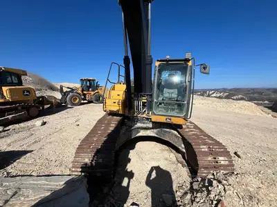 USED 2020 JOHN DEERE 300G LC