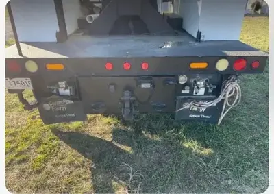 USED 2008 FORD F750