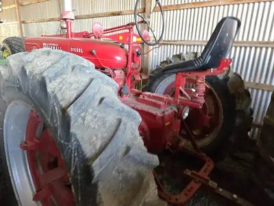 USED 1949 INTERNATIONAL MD
