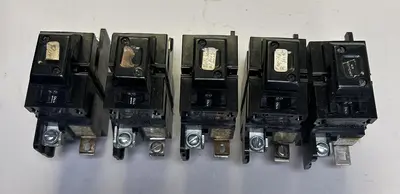 Used BULLDOG ELECTRIC P220 Circuit Breakers | Surplus Asset Holdings #1189174