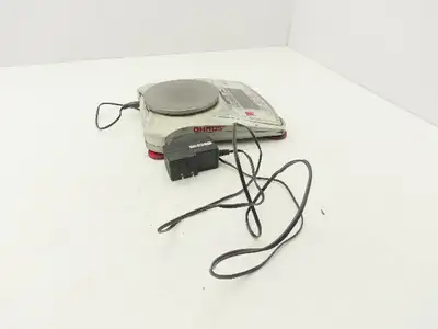 Ohaus Scout SPX622 Precision Analytical Balance Weigh Scale 620 Grams Portable