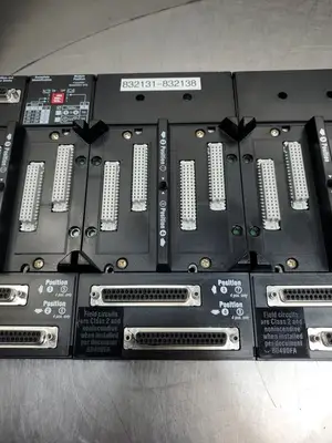 Used Foxboro RH926HT 8-Slot Process Control Baseplate PLC Chassis South Carolina US | Palmetto Automation #1505303