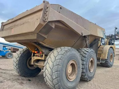 2013 Caterpillar 740B