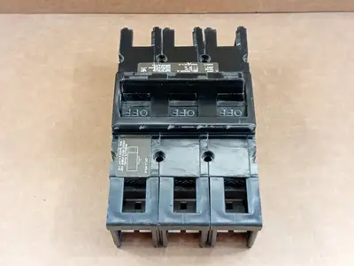 Used COMMANDER QFL3200 Switchgears British Columbia CA | Lenmark #1432120
