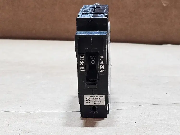 Used AIRPAX LMLK1-1RLS4-29877-6-V 20A 80VDC Switchgears British Columbia CA | Lenmark #1438569