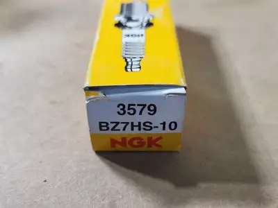 NEW NGK BZ7HS-10