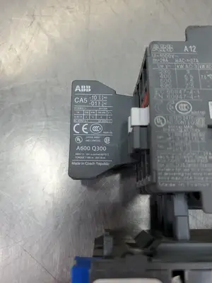 ABB A123010 28A 1000VAC Contactor w/TA25DU & CA510 Auxiliary Contactor 4A43