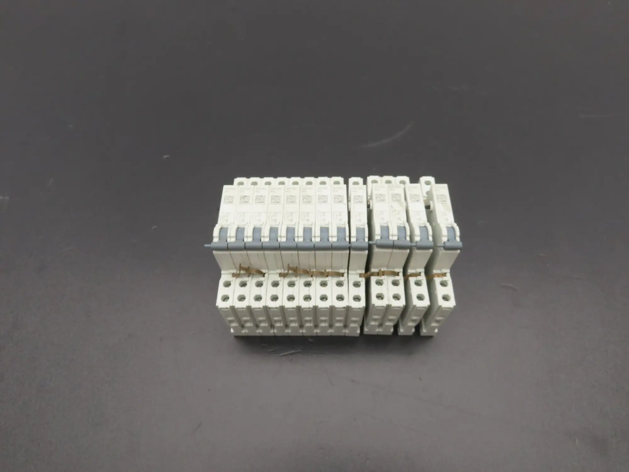 Siemens 5ST3010 Sentron Miniature Circuit Breaker Auxiliary Switch Lot of 13
