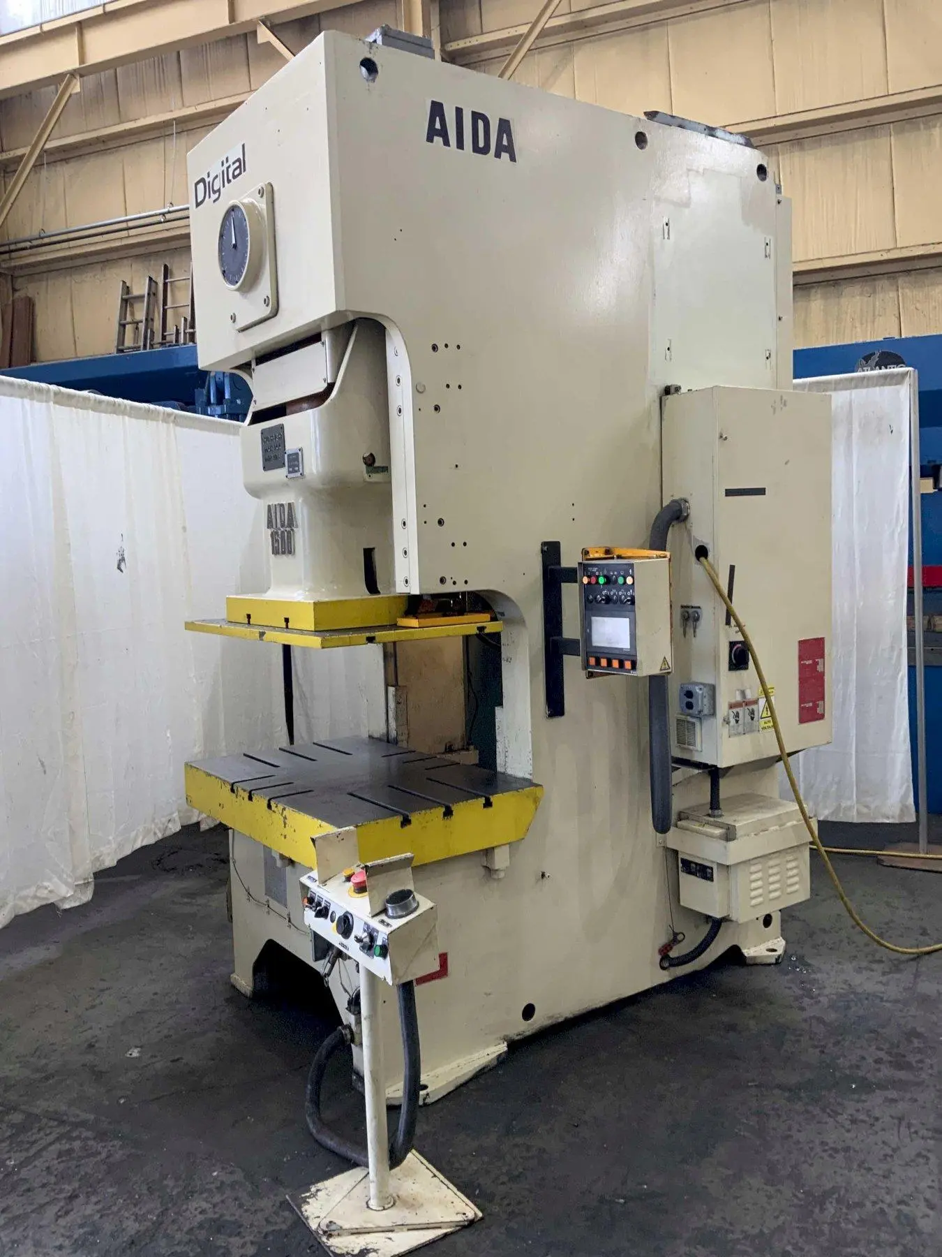 165 TON AIDA GAP FRAME SERVO PRESS