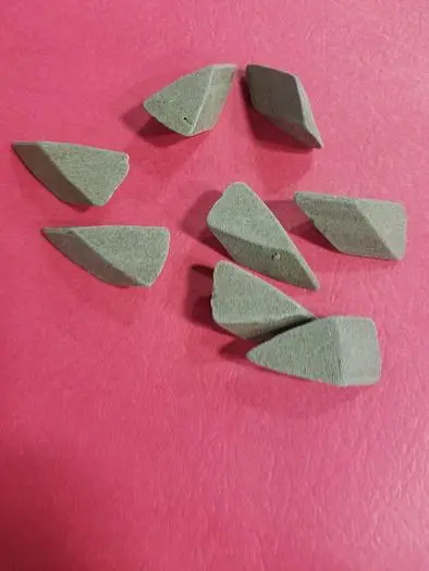 Angle Cut Triangle 45^ 5/8 X 1/2 DF Ceramic