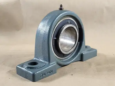 USED NTN UC211-203