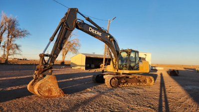 USED 2012 Deere 210G LC
