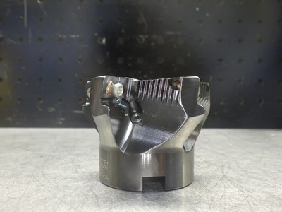 Kennametal 2-1/2" Coolant Thru Facemill 3/4" Arbor KSSZR250SD430C3A05 (lOC1315A)