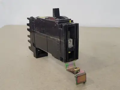 USED SQUARE D FH16015B