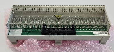 NEW Allen-Bradley 1492-IFM40F-F24-2