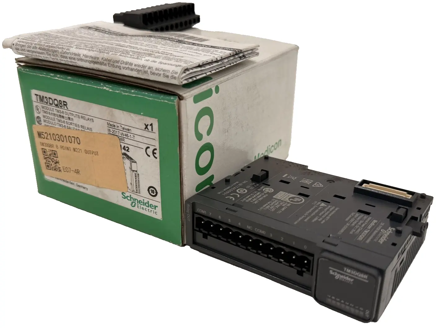 NEW SCHNEIDER TM3DQ8R