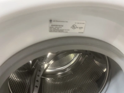 Used LG WASHER AND LG TROMM GAS DRYER FRONT LOAD Washers Michigan US | Miedema Asset Management Group #1344922