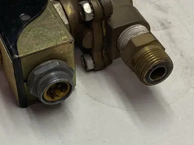 Used PARKER 08F22C2140ADFGC05H Solenoid Valves Ohio US | Surplus Asset Holdings #1462646
