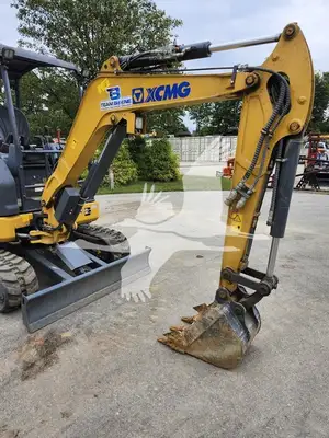 USED 2021 XCMG XE27U