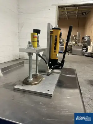 USED GlobePharma GlobePharma Single Station Tablet Press