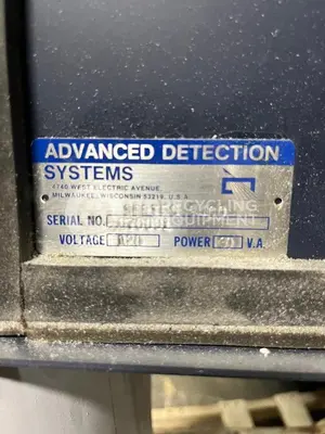 USED ADVANCE DETECTION SYSTEMS MODEL 9400 METAL DETECTOR & INFEED CONVEYOR