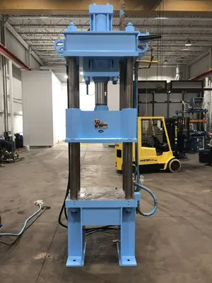 USED 1984 K.R. WILSON K.R. WILSON COMPRESSION MOLDING PRESS