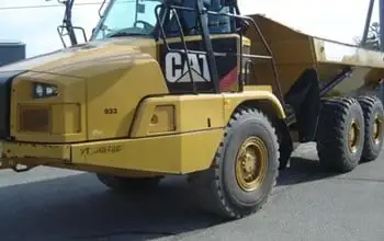 USED 2023 Caterpillar 725C2