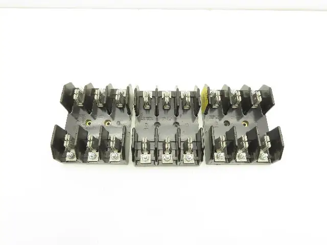 Bussmann J60100-3STR Fuse Holder Block 600V 100A 3 Pole Lot of 3