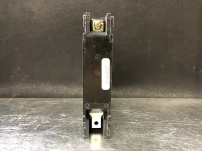 NEW CUTLER-HAMMER EHD1015