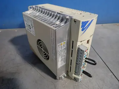 NEW YASKAWA ELECTRIC SGDG10GT