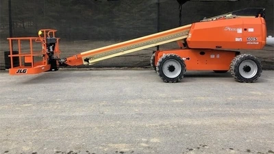 USED 2022 JLG 600S