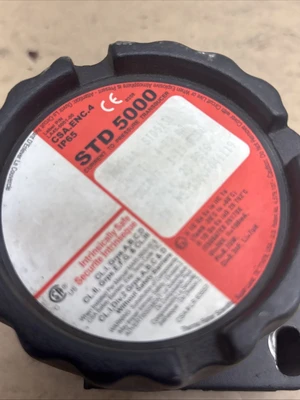Used Thermo Electron Corp STD5131 Regulators Indiana US | J&J Industrial Supply #1567546