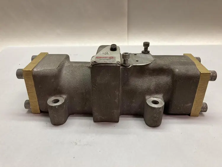 New | in-Stock SCHRADER BELLOWS L6758910253 Solenoid Valves Ohio US | Surplus Asset Holdings #1226199