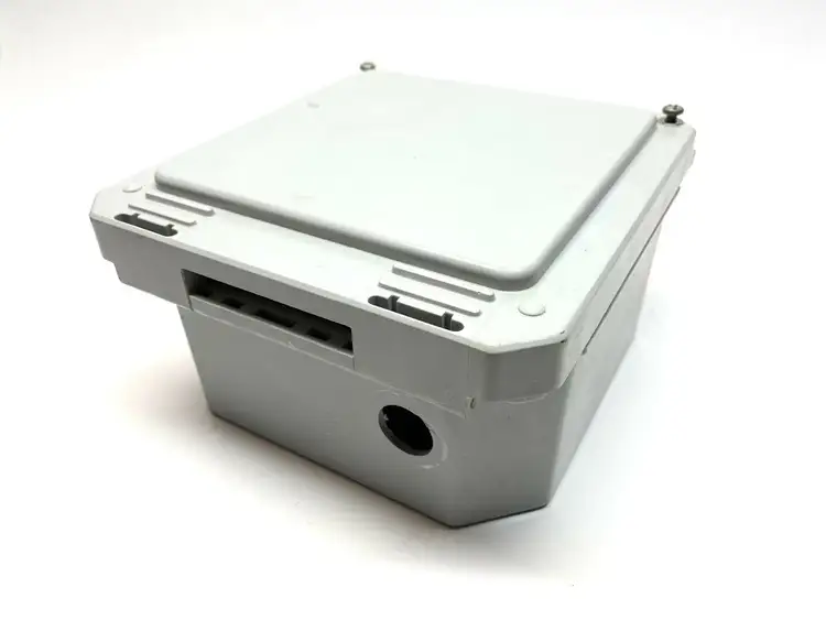Used Wiegmann Continuous Hinge Two Screw Cover 6" x 6" x 4" Electrical Boxes Michigan US | Maverick Industrial Sales #1473736