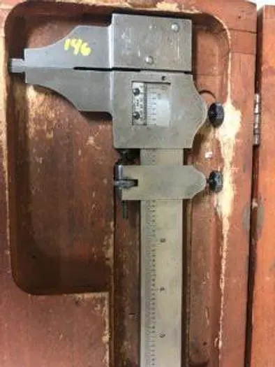 3371-385 VINTAGE L.S. STARRETT 25″ VERNIER CALIPER No. 122-INSIDE-OUTSIDE MADE IN USA WOOD CASE