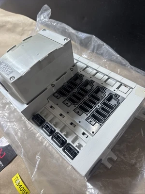 NEW SMC VV5Q41-06C8T0-N