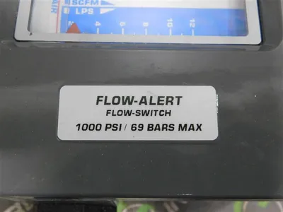 OMEGA Flow-Alert Flow-Switch 1000 PSI 69 Bar Max. 10A 277VAC 250VDC Used