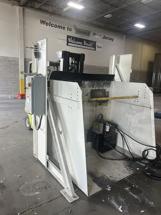 Used _UNKNOWN_ _UNKNOWN_ Bin Dumpers New York US | Plastic Extrusion Machinery #508581