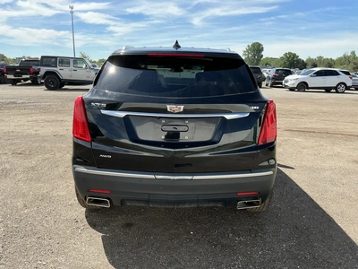 USED 2017 CADILLAC XT5
