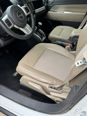 USED 2014 JEEP COMPASS