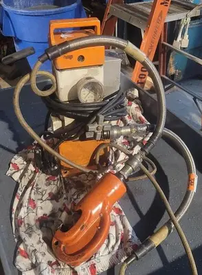 USED T&B ENGINEERED 13600
