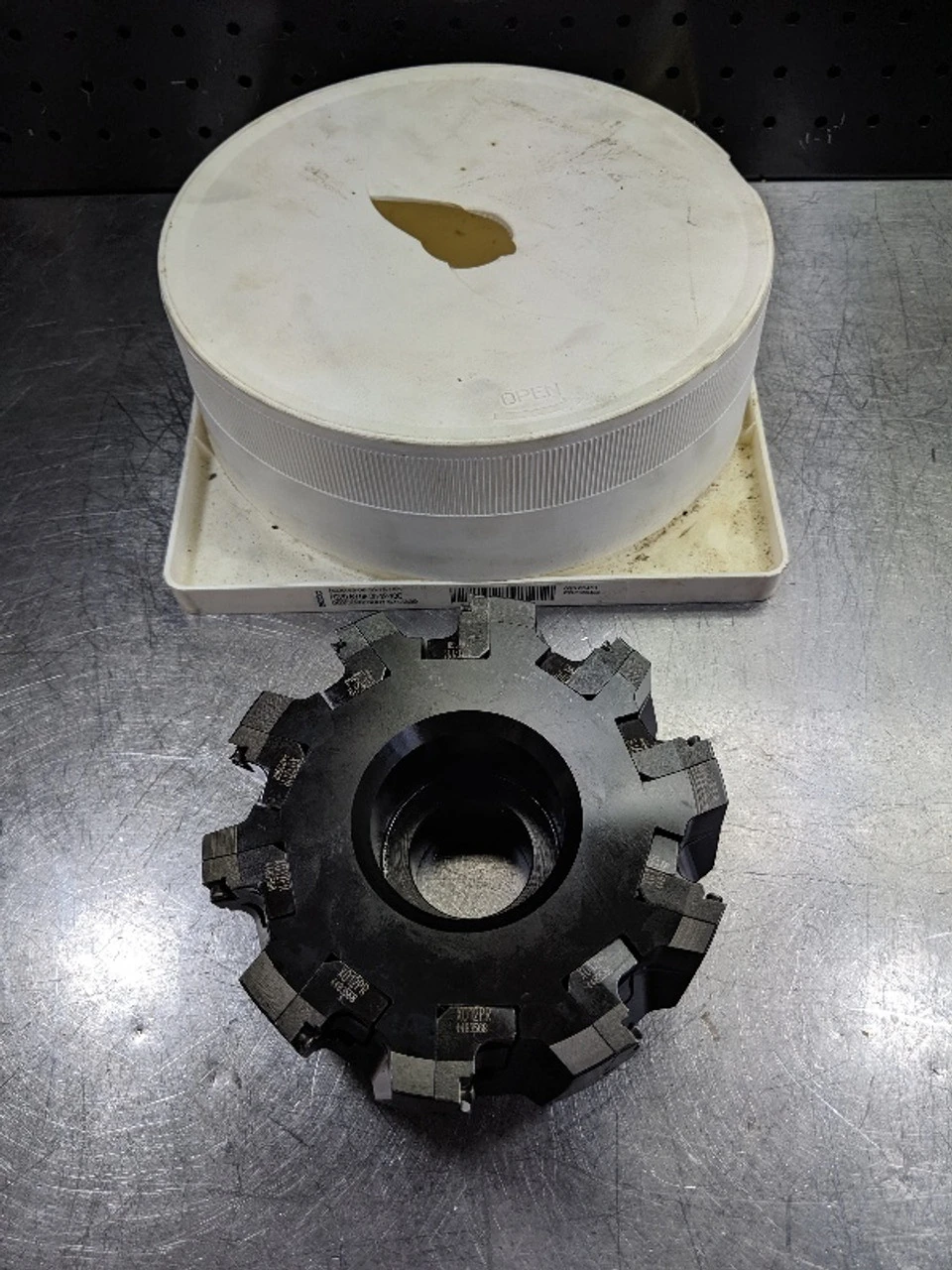 Seco 6" Indexable Facemill 1.5" Arbor R220.69-06.00-12-10C (LOC2943C)
